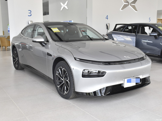 Sperimenta la potenza delle auto elettriche 2023 XPeng P7 Grande lusso e per i conducenti adulti