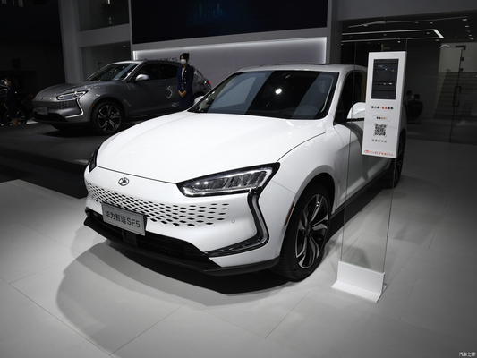 Tipo di energia ibrida 2021 Modello Huawei Seres SF5 Auto elettrica EVR 4WD Velocità massima 210 KM/h