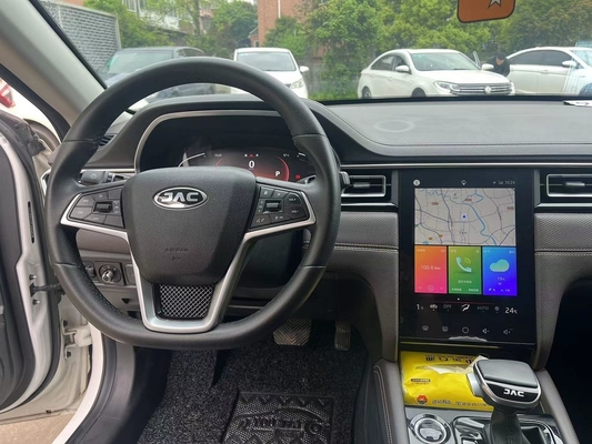 Usata 2020 JAC J7 A5 1.5T 2WD Auto usata 5 porte 5 sedili 50-80L Capacità del serbatoio del carburante