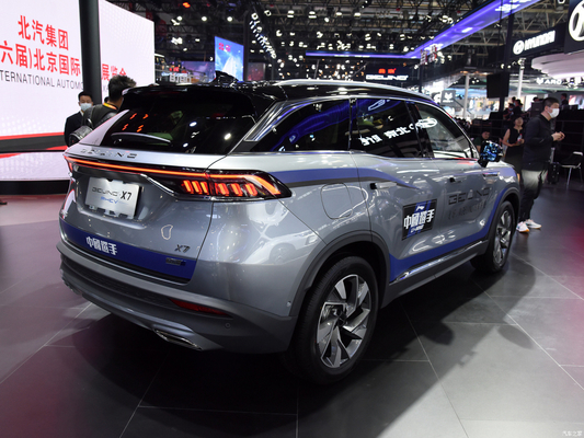 124KW Potenza totale del motore Baic Beijing X7 PHEV Plug in Hybrid SUV Auto con guida sinistra