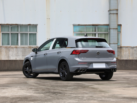 Aggiornare il tuo Ride 2023 Golf Facelift 208 TSL DSG PRO Piccolo SUV con luce diurna a LED