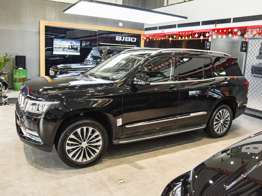 BAIC BJ90 SUV 90% MB GLS450 Ricambi Velocità massima 245KM/h Potenza massima 300-400PS Grande sconto