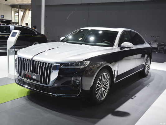 Hongqi H9 2.0T berlina ESC-equipaggiata con specchio retrovisore elettrico e per una guida ottimale