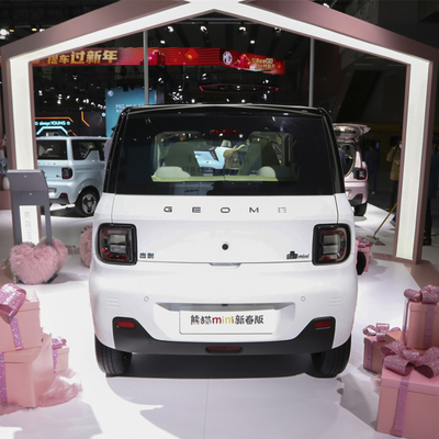Pronta per la spedizione 2022 Geely Panda Mini EV 4 posti Puro Auto elettrica 120km / 200km di autonomia