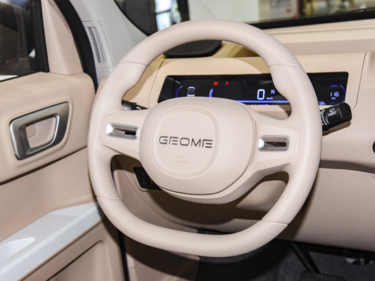 Pronta per la spedizione 2022 Geely Panda Mini EV 4 posti Puro Auto elettrica 120km / 200km di autonomia
