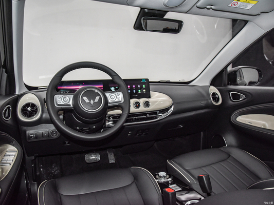 2023 Wuling Bingo Mini EV CLTC 333km Cinque porte Quattro posti Energia Piccola auto elettrica pura