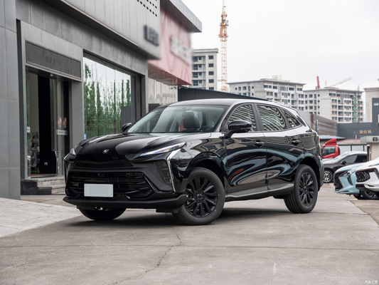 Compatto e conveniente Dongfeng Fengxing Forthing T5 EVO SUV a benzina con motore da 1,5 T