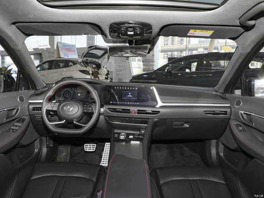 2022 Hyundai Sonata 270T CDI DCT 20th Anniversary Sedan con passo tra le ruote 2500-3000mm