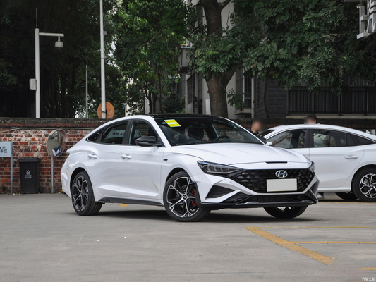 2023 Hyundai Lafesta 270T N Line DLX Luxury 4-door Sedan Auto a benzina a sinistra 5 airbag