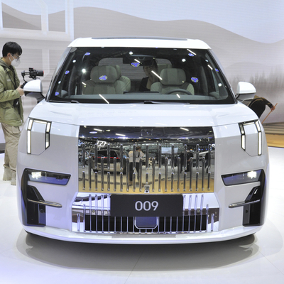 Adattamento del sedile del co-pilota elettrico 2022 Geely Zeekr 009 MPV WE ME 702KM 822KM EV Car