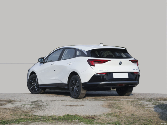 Buick Electric Vehicle Series VELITE 6 SUV 430 km di autonomia a sinistra velocità massima 170 KM/h
