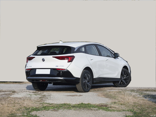 Buick Electric Vehicle Series VELITE 6 SUV 430 km di autonomia a sinistra velocità massima 170 KM/h