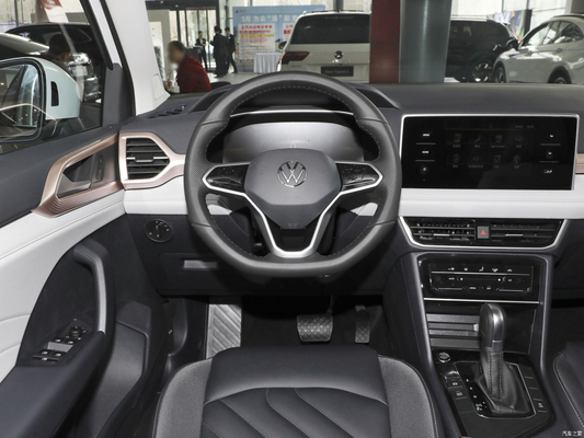 2023 Volkswagen Tharu 300TSI 2WD Moon Version SUV con condizionatore automatico
