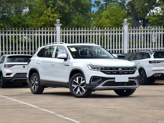 Volkswagen Tayron 300TSI SUV a due ruote motrici Luxury PLUS Advanced Version per 5 posti