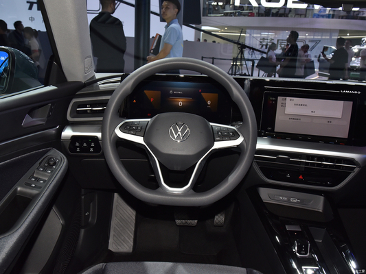 Euro VI Emission Standard 2024 Volkswagen Lamando L 200TSI DSG Versione di tendenza Hatchback