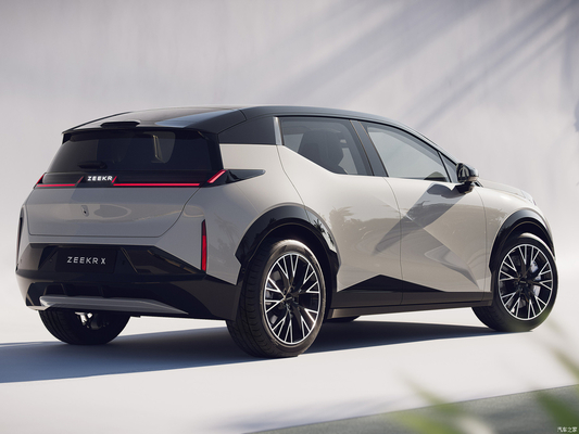 Left Drive 2023 Geely Zeekr X You 4WD Auto elettrica con 500 km di autonomia e 4 posti a sedere