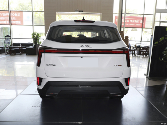 2024 Jac X8 Plus 7-seater proiettore a LED SUV a benzina con una capacità del serbatoio di carburante di 50-80L