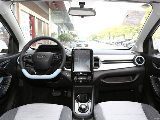 Come immagine Chery Piccola Formica Mini EV Auto auto elettrica a sinistra con 301 km di autonomia