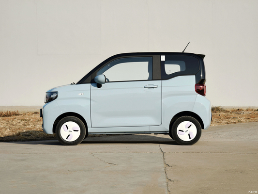 Chery QQ Ice Cream EV Mini Electric Car 3 porte 4 posti Velocità massima 100 KM/h per adulti