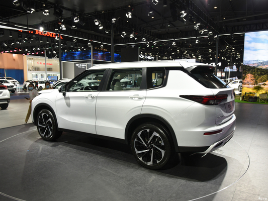 Sistema di sterzo elettrico 2023 Mitsubishi Outlander 1.5T SUV a quattro ruote motrici Zunyao