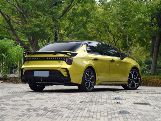 2023 Lynk Co 03 2.0TD berlina automatica 5 posti 5 airbag TPMS inclusa velocità massima 250KM