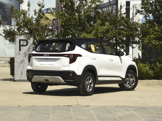 2023 Kia Seltos 1.5L CVT Comodo SUV a 5 porte Tecnologia e caratteristiche avanzate
