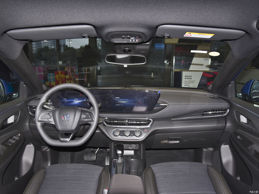 Buick Envista 1.5T 5 porte 5 posti auto di trasporto con R18 Dimensioni pneumatici e touch screen