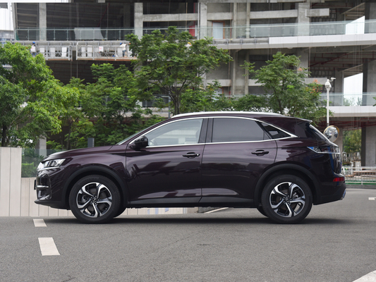 2022DS7 35T HP Montmartre 10° Anniversario SUV Auto con sterzo sinistro e prestazioni