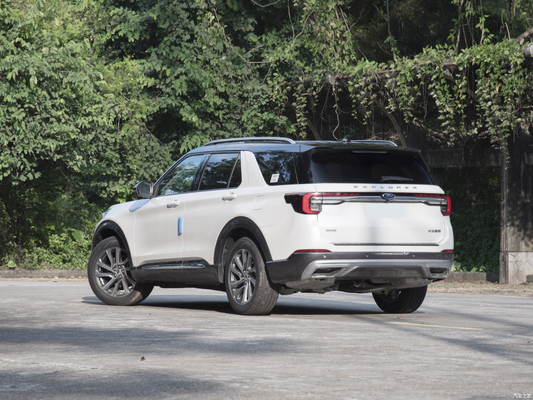 Scatenate la potenza del 2023 EcoBoost 285 SUV Turbo Engine 6 posti e trazione posteriore