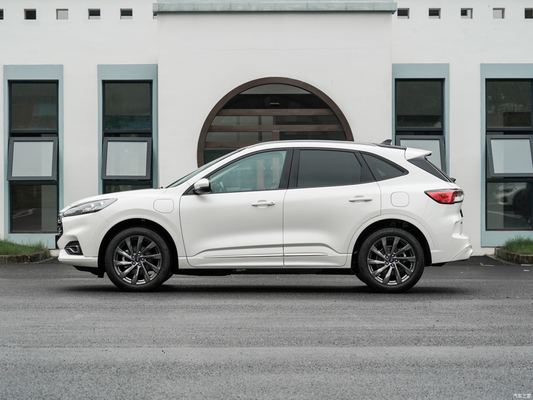 Ford Escape Energy EV PH Plug-in Hybrid 5 porte 5 posti 125 kW Potenza totale del motore Perfetto