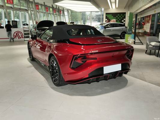 2023 MG Cyberster's Cutting-Edge Electric Sports Car con 501 km CLTC e 4WD Design