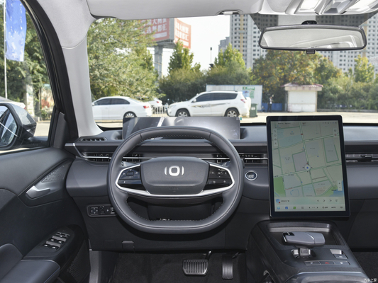 Tipo di carburante Hybrid Changan A05 Plug-in Hybrid Car 5 posti Tre scatole 2024