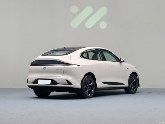 2023 IM LS6 MAX Super Performance Electric Car 702KM Super Long Range e sedili per 5