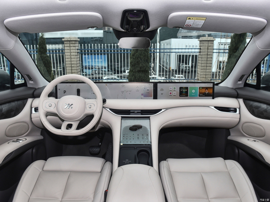 2023 IM LS6 MAX Super Performance Electric Car 702KM Super Long Range e sedili per 5