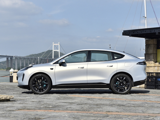 Veicolo elettrico energetico 670 km a trazione posteriore Versione UHV per struttura di carrozzeria a 5 posti