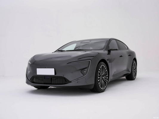 Modello 2023 Avatar 12 SUV a doppio motore e 425 kW di potenza totale lanciato da Huawei Changan