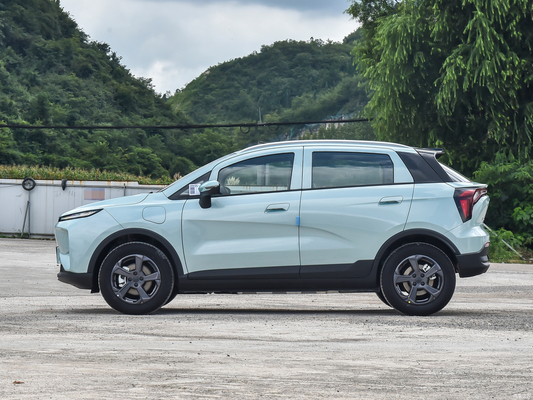 Veicolo energetico Geely Geometry Firefly E con autonomia di 301 km e potenza totale del motore di 60 kW