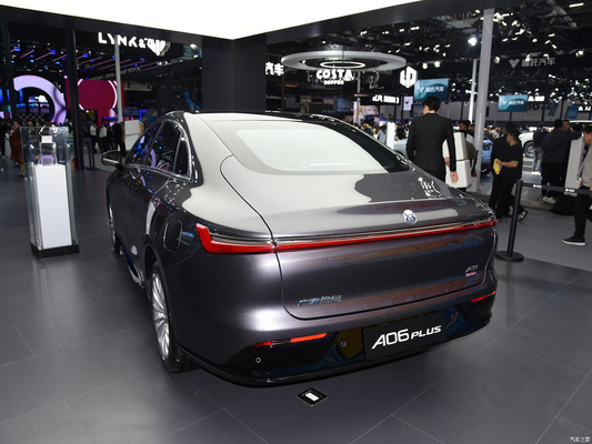 520KM CLTC Left Drive 2024 Hycan A06 PLUS Pure Electric Luxury Car per le prestazioni