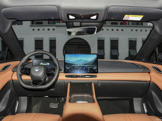 520KM CLTC Left Drive 2024 Hycan A06 PLUS Pure Electric Luxury Car per le prestazioni