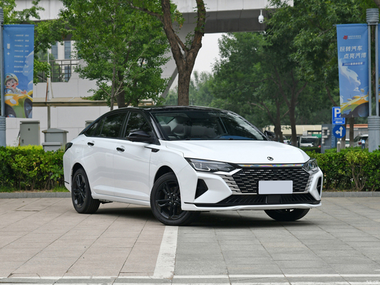 Elettrico con sollevamento a chiave per il finestrino posteriore Dongfeng Max 2024 Hybrid 1.5T Car per prestazioni