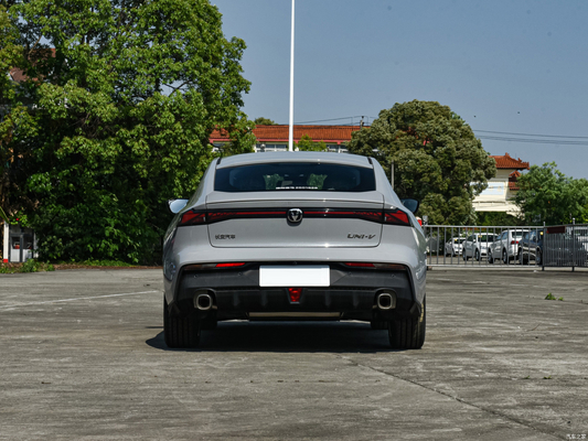 2023 Changan Uni-v 1.5T hatchback berlina a benzina con controllo di velocità ACC come immagine