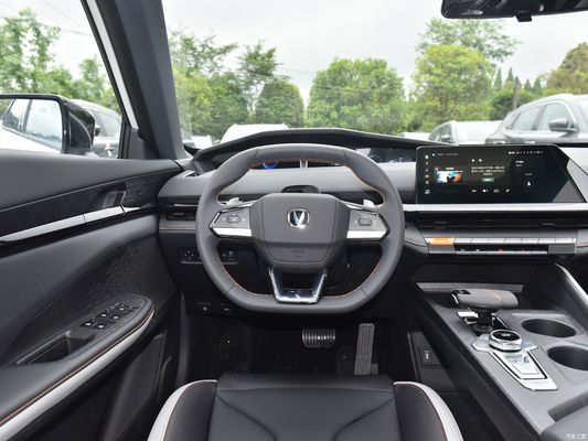 2023 Changan Uni-v 1.5T hatchback berlina a benzina con controllo di velocità ACC come immagine