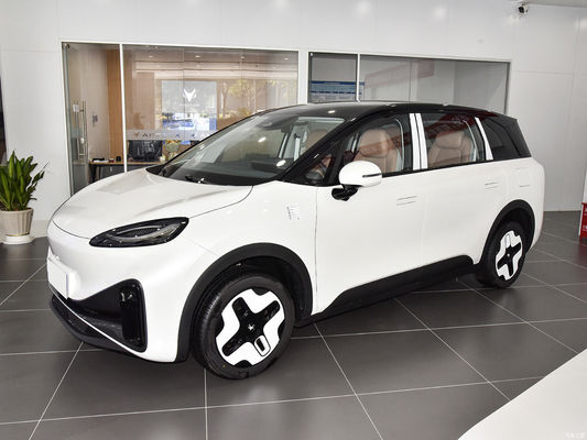 2023MPV ARCFOX KALA Veicolo elettrico a 5 porte e 4 posti con potenza motoria di 200 kW e garanzia