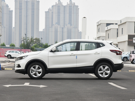 Numero di cambio in avanti 7 2023 Nissan Qashqai 2.0L CVT 2WD Auto a benzina in alta domanda