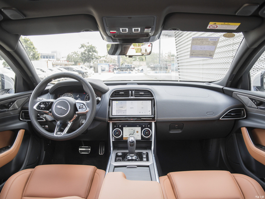2024 Jaguar XEL 2.0T 250PS Sedana sportiva aggressiva con ABS Sì e 8 cambio in avanti