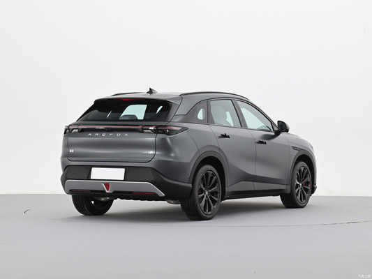 Potente SUV elettrico puro ARCFOX Alpha T5 MAX con 660KM di autonomia e 200KW di potenza motrice