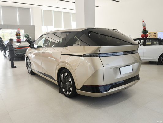 Come immagine Xpeng X9 2024 modello 702 super lunga durata della batteria PRO con 235KW potenza totale del motore