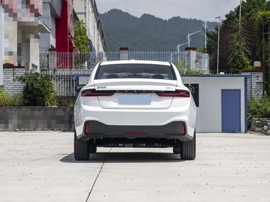 Geely Geometry Una berlina elettrica da 410 chilometri con velocità massima di 150 KM/h