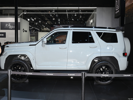 Tank 700 Hi4-T 2024 SUV ibrido con potenza motore di 120 kW e struttura della carrozzeria a 5 porte e 5 posti