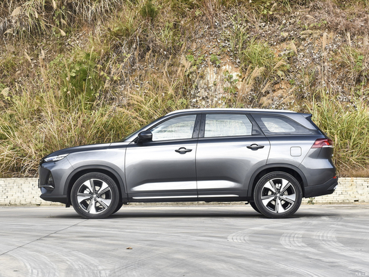 2024 Changan X7 Plus 7 posti auto a benzina con 1.5T automatico velocità massima di 190 KM/h
